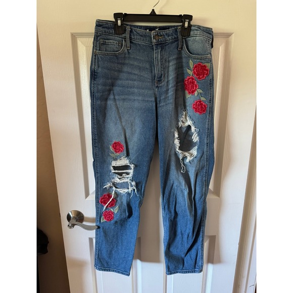 Hollister High Rise Slim‎ Straight Embroidered Jeans Size 9R - Picture 1 of 9